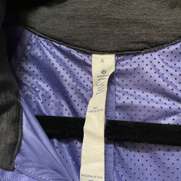 Running jacket - Picture 3 of 4